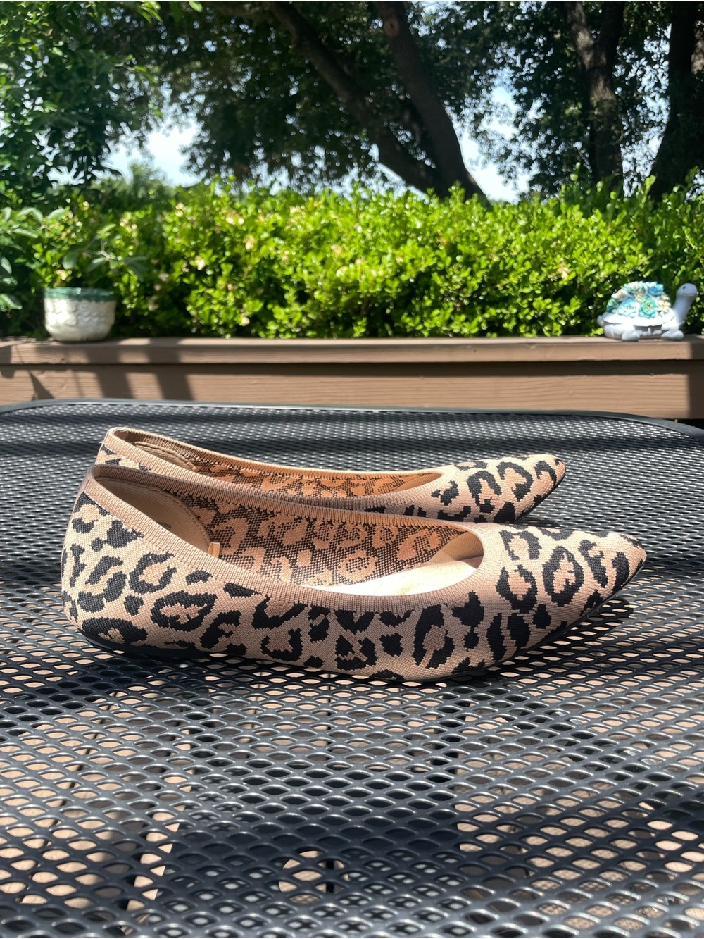 Leopard-Print Pointed Toe Ballet Flats women’s size 9.5